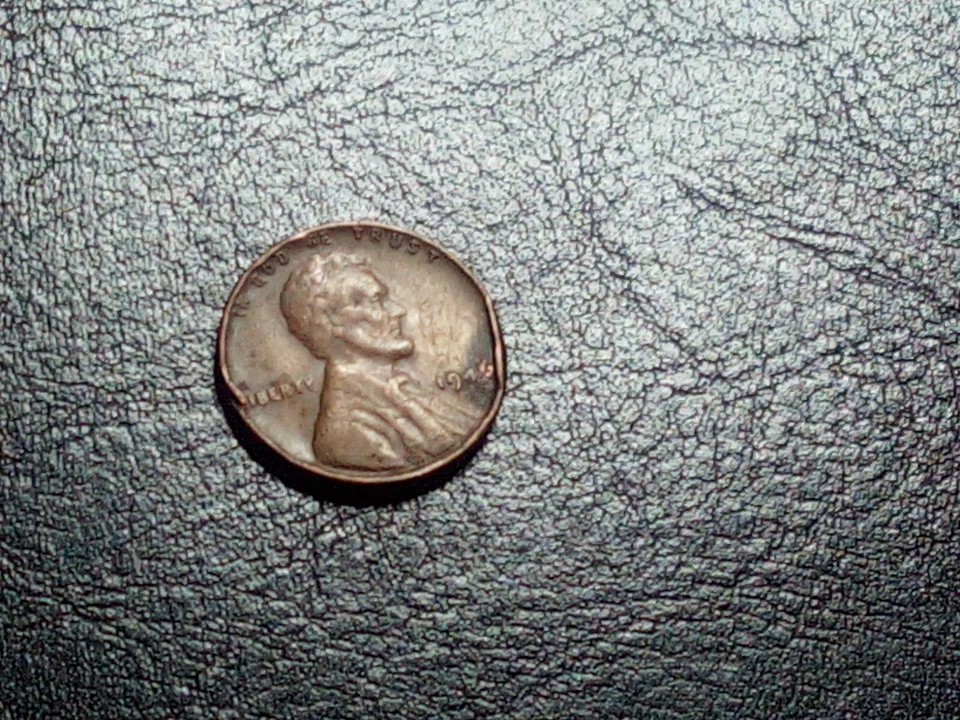 Mint Error Copper Penny 1946 p - Image 3 of 4
