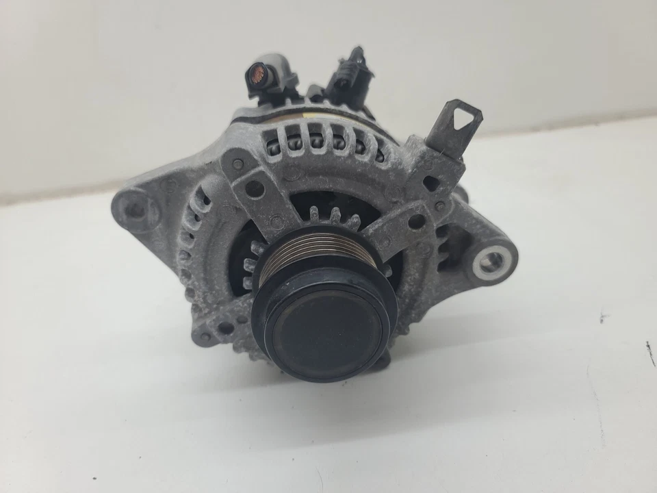 2011 Toyota Corolla генератор переменного тока зарядка сборка двигатель оригинальный - Изображение 4 из 4