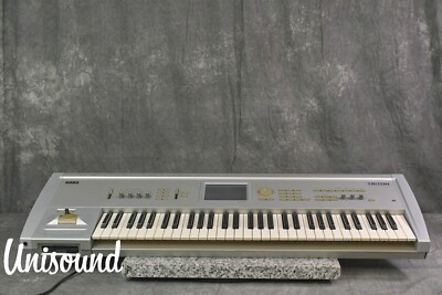 鍵盤楽器 Korg Triton 61 keys s-l400.jpg