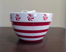 Terramoto Ceramic Christmas Peppermint Themed  Set of 3 Nesting Bowls