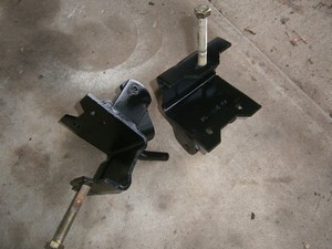 TOW BAR TRAILER BRACKETS