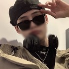 <!--F#f_0-->Retro Square Sunglasses with UV Protection for Casual and Formal Events<!--F/-->