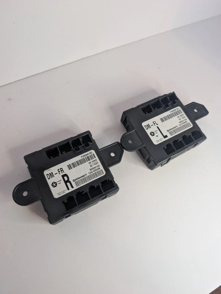 ⚙️ 2011–2014 Dodge Charger / Chrysler 300 Front Door Modules – OEM Tested Foto 2 de 4
