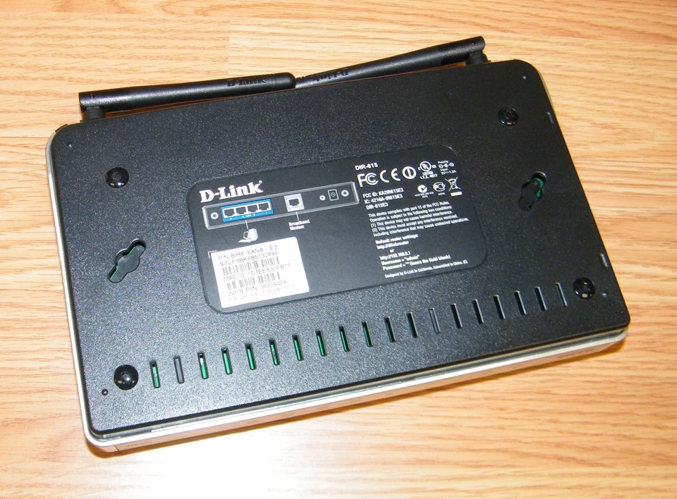 D-Link (DIR-615) N300 108 Mbps 4-Port 10/100 Wireless N Router Bundle **READ** - Image 4 of 4