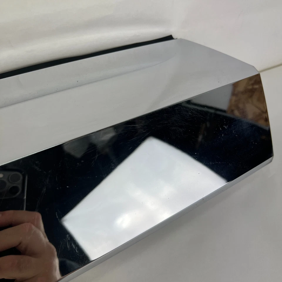 OE 2010 - 2015 GMC Terrain Deck Lid Center Applique Chrome Trim Molding 23333997 - Image 4 of 4