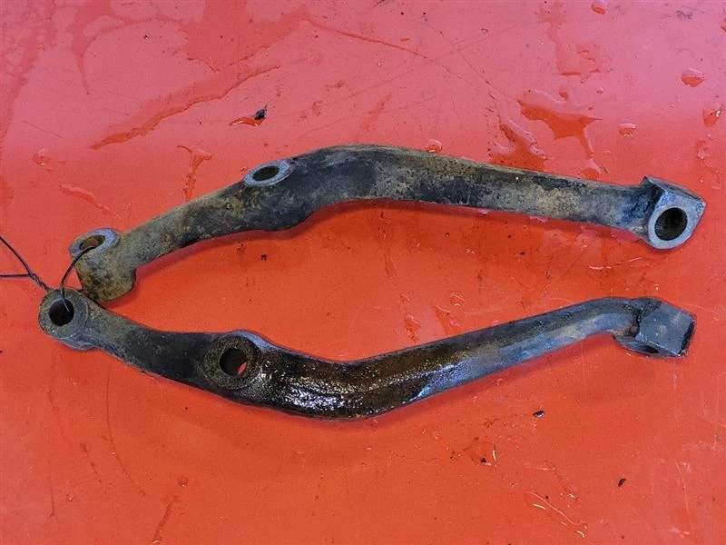 Braços de eixo de direção dianteira 1957 HUDSON HORNET - Imagem 3 de 4