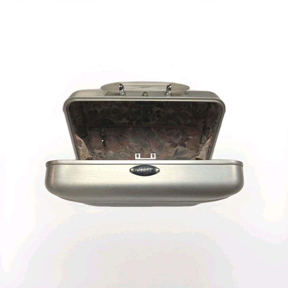 Vintage Zero Halliburton  Aluminum Purse Makeup Case Kit Bag No Strap  - Image 3 of 4