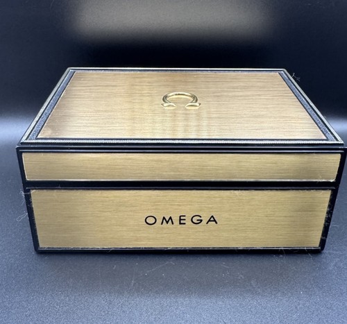 Caja de presentación de reloj individual OMEGA madera/terciopelo negro/dorado, tarjeta, vintage - Imagen 4 de 9
