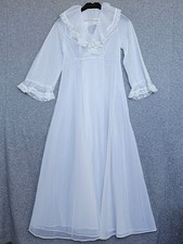 Vintage Shadow Line long white lace peignoir negligee / duster Size Small