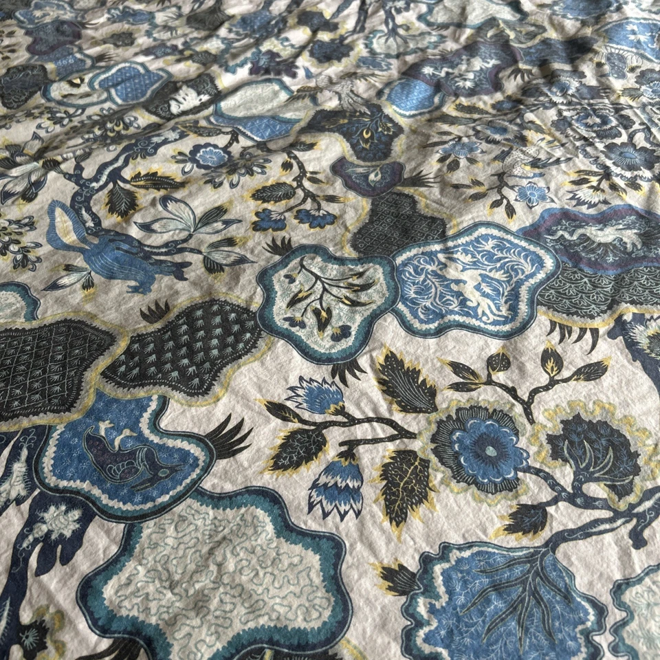 Williams Sonoma old word weaver Zina Queen Size Duvet Cover 86 w 90 L  Tropical - Image 2 of 4