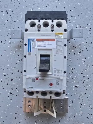 Eaton PDG33M0400FNNN Power Defense 3-Pole 400A 600Vac Circuit Breaker