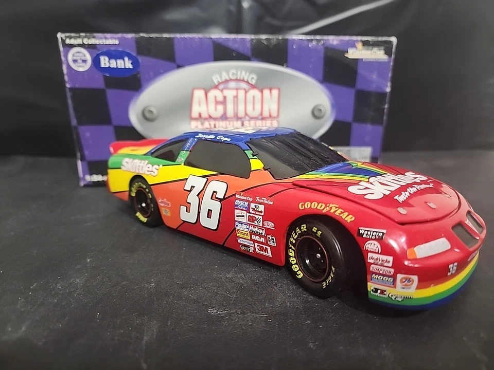 1:24 diecast Derek cope. Kerry, Earnhardt. Mike Skinner Jeremy.Mayfield - Image 3 of 4