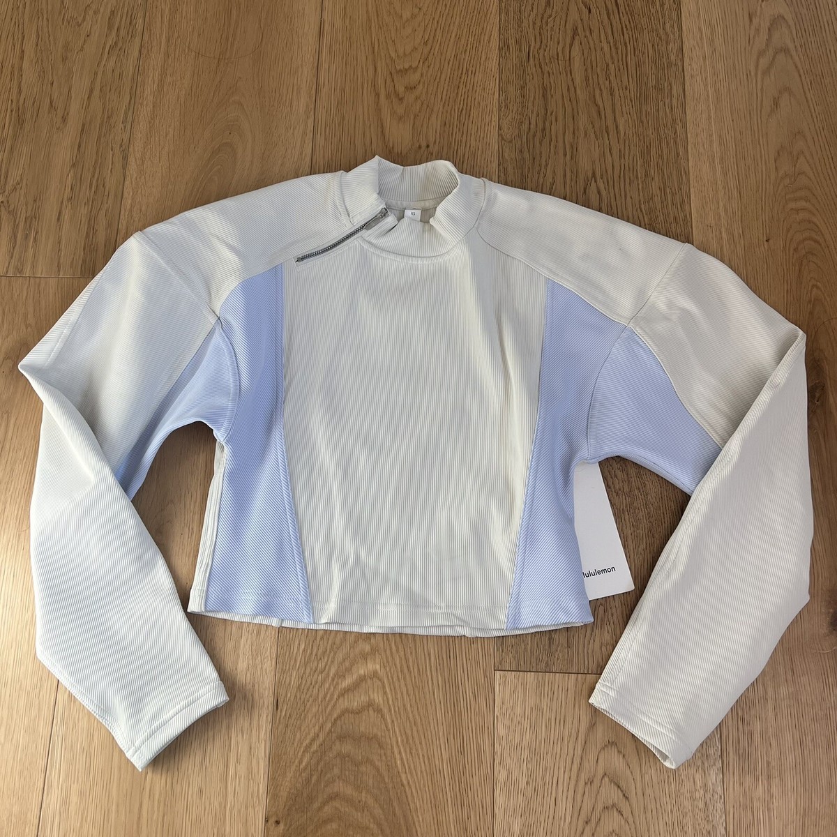 LULULEMON Bone/Blissful Blue Ribbed Luxtreme Wide-Sleeve Pullover