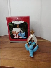 Hallmark Keepsake Ornament Treetop Choir. Bluebirds Singing In Church 