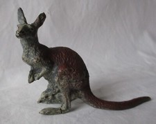 Lineol Elastolin Masse Figur K&auml;nguru mit Jungem um 1930 ca. 10 x 6,6 cm (167123)