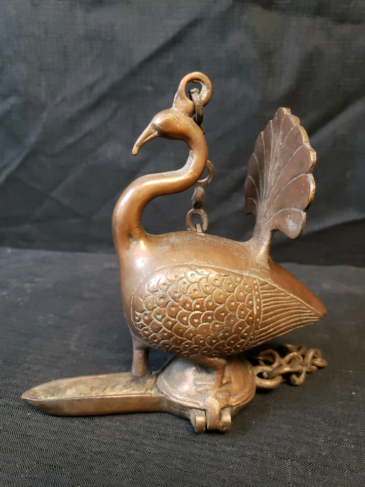 古董莫卧儿印度青铜黄铜孔雀鸟悬挂油灯一对2件套 — 第 3/4 张图片