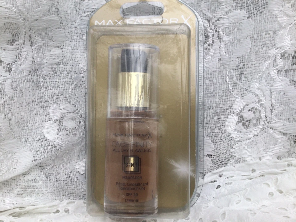 Max Factor X Facefinity 3in 1 make up Foundation Tawny 95 Spf20 30ml - Image 2 of 2