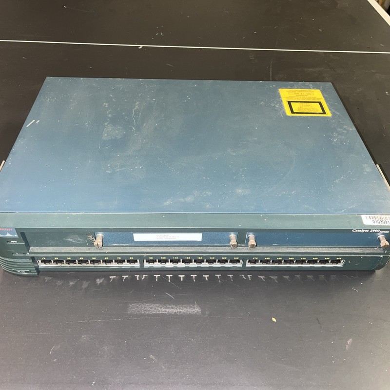 CISCO CATALYST 2900 SERIES XL WS-C2924M-XL-A  SWITCH
