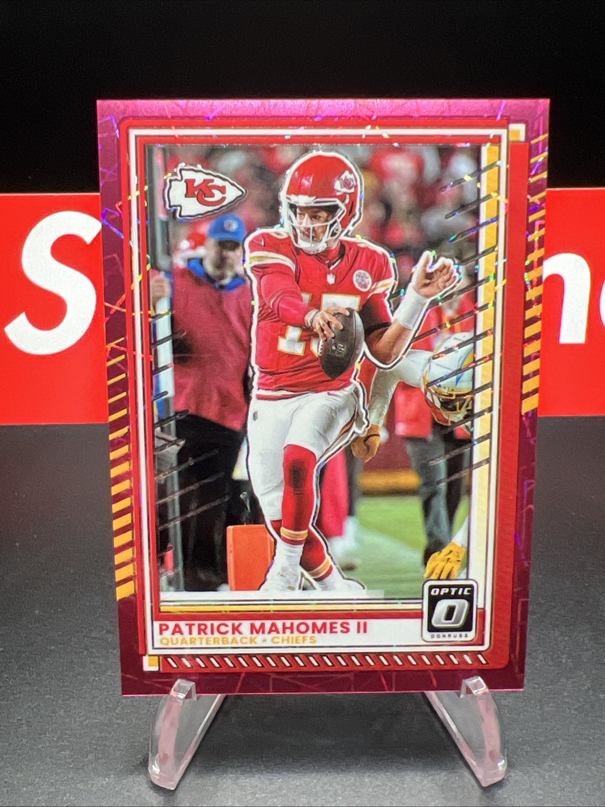 2025 Panini Donruss Optic - Patrick Mahomes II #40 Pink Velocity Prizm /99