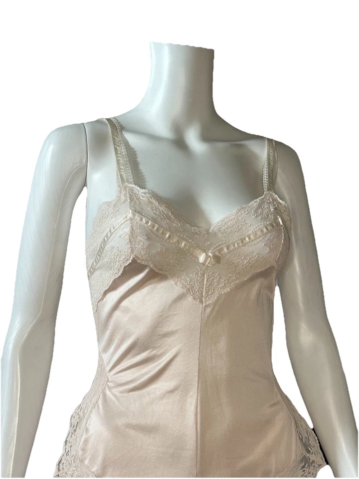 Formfit Vintage Soft Pink Satin And Lace Teddy Sz 34 (10-12) - Image 2 of 4