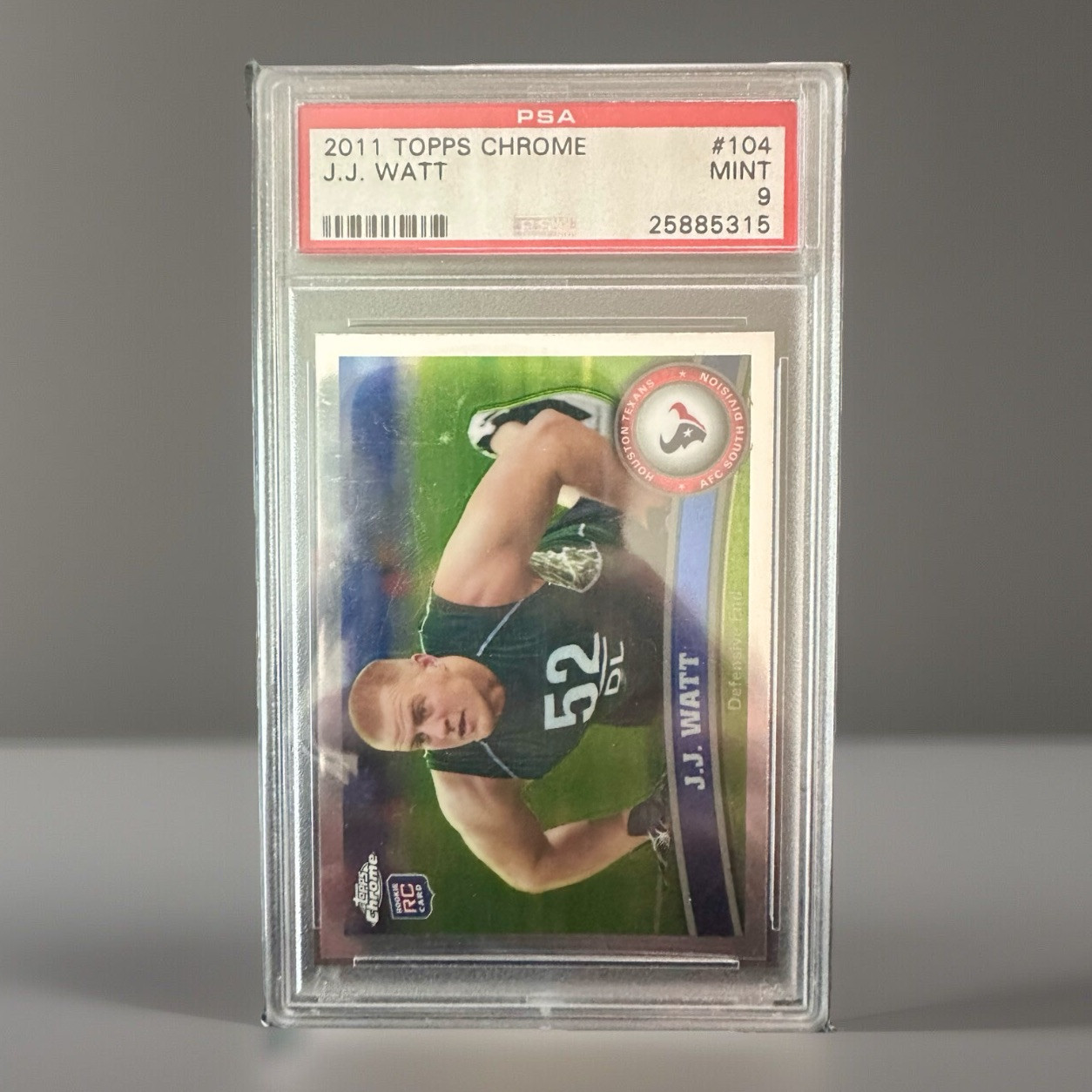2011 Topps Chrome - #104 J.J. Watt (RC) PSA 9