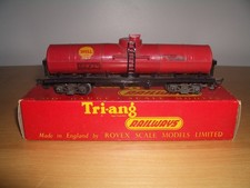 Triang R117 TC Oil Tanker - Red