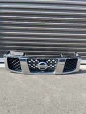 2004 To 2007 Nissan Titan Armada Front Upper Grill Grille Chrome Oem 2004 To 2007 Nissan Titan Armada Front Upper Grill Grille Chrome Oem