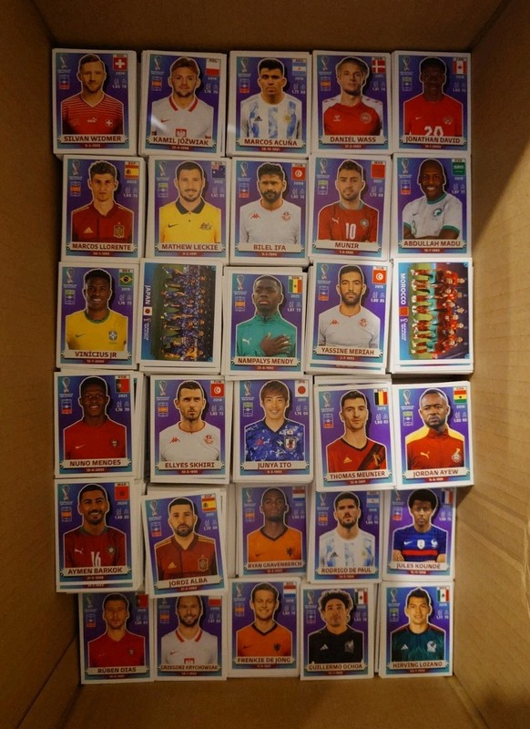 Lot of 7500 Panini 2022 Qatar World Cup USA US EDITION White Parallel Stickers