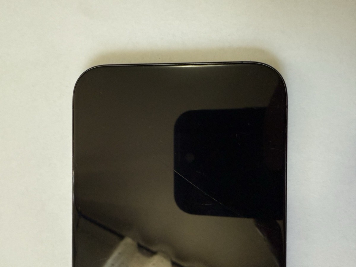 iPhone 15 Pro Max black , 1 TB (FOR PARTS ONLY) READ iPhone 15 Pro Max black , 1 TB (FOR PARTS ONLY) READ