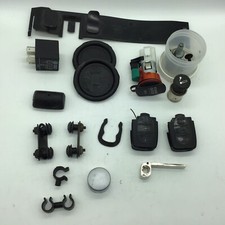 Lote de piezas pequeñas VW MK4 16+ piezas, relé DRL 173, encendedor de cigarrillos, enchufes de piso, etc.