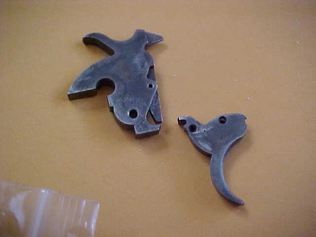 *High Standard sentinal mod 100   .22 LR - Trigger and Hammer