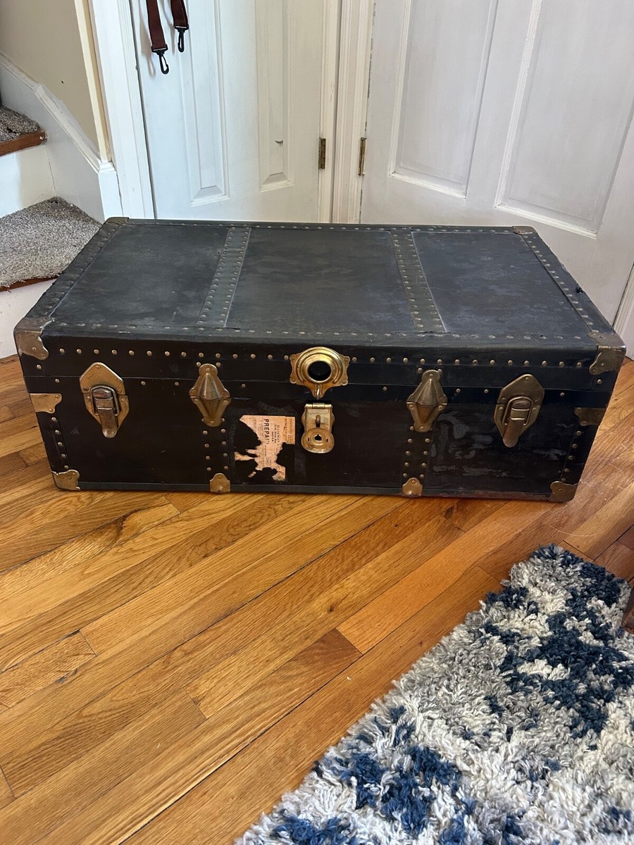 vintage ゴブラントランク vintage trunk used on railway. Black with gold fixtures | eBay