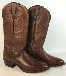 j chisholm boots