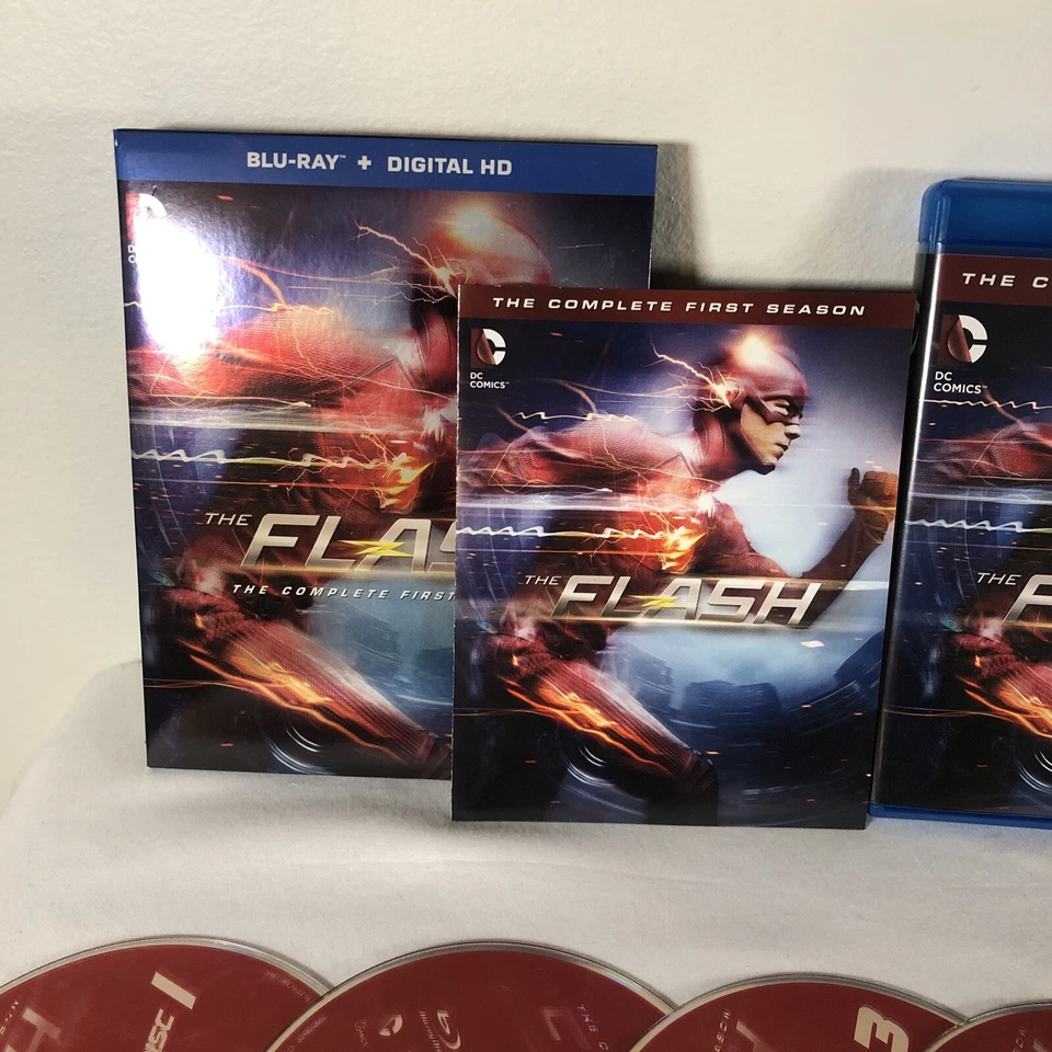 The Flash Seasons 1 and 2 Blu-ray CW Series!! Own On Blu ray!! Foto 2 de 4