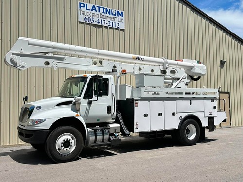 2019 International 4300 Altec 61' Material Handler Bucket Truck! READY TO WORK!