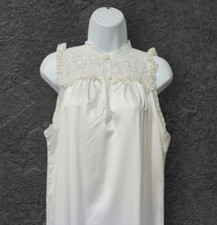 Bert Yelin Iris Long White Sleeveless Lace Trim Nightgown M Vintage USA Union