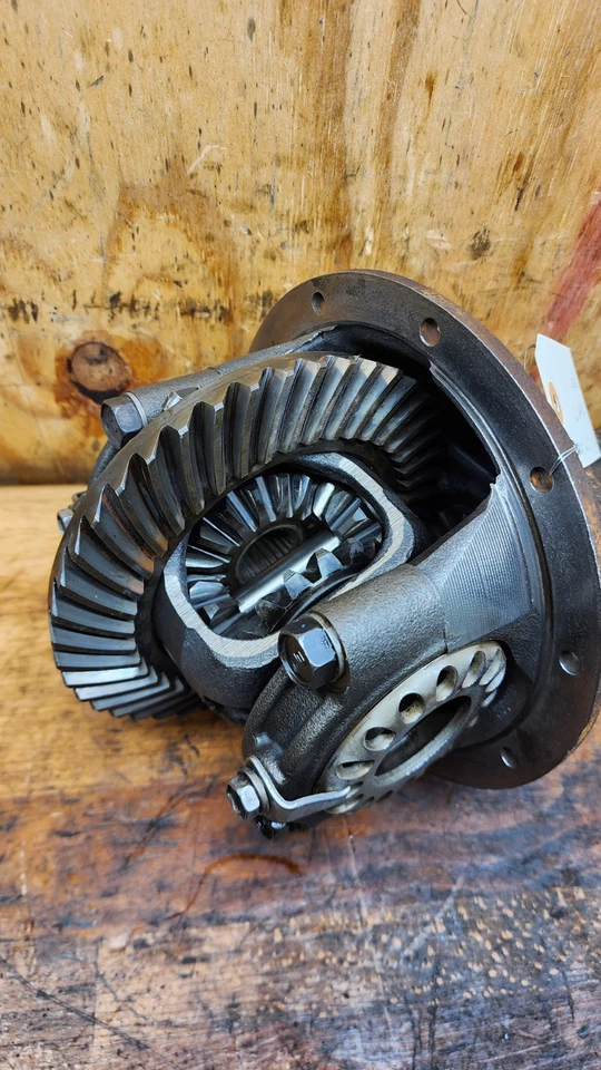 ✅️ Diferencial traseiro OEM Toyota Cressida Corona Mark II relação 3,91 - Imagem 3 de 4