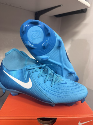 【新品未使用】NIKE PHANTOM LUNA Ⅱ ELITE FG 青 新品未使用】NIKE PHANTOM LUNA Ⅱ ELITE FG 青 - メルカリ