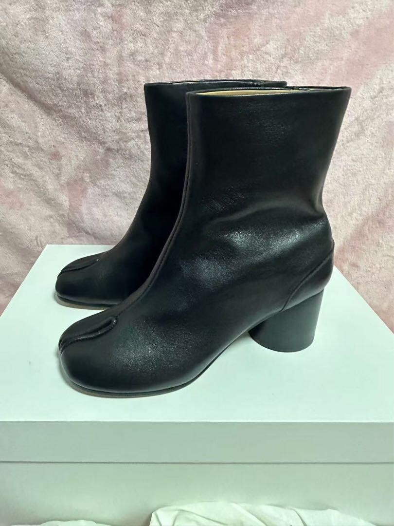 Maison Margiela Maison 22 Tabi Boots Black Size: 37 050225 Maison