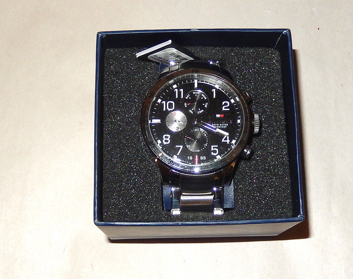 tommy hilfiger men's 1791141 cool sport analog display quartz silver watch