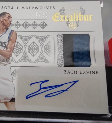 2014-15 Panini Excalibur Zach LaVine Rookie RC Rampage Patch Auto 1/25 - Picture 2 of 3