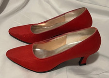 Vintage 1990's STUDIO 6 RED Satin Pumps Size 6 READ