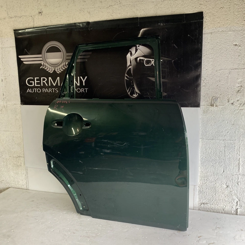 Mini Cooper Clubman 2016-2019 puerta trasera derecha carcasa usada OEM #826922 Foto 2 de 4