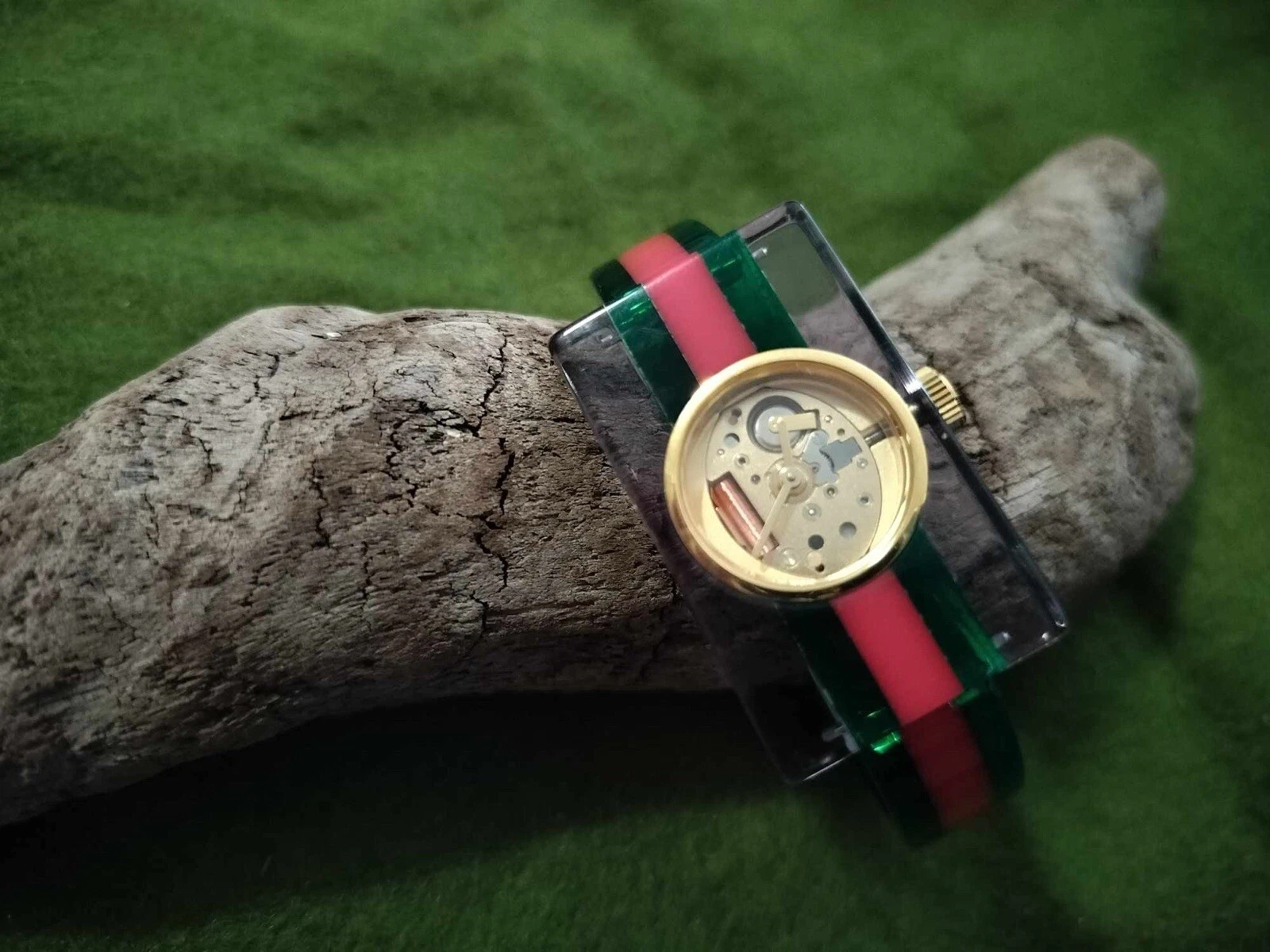 Gucci ya140534 quartz analogique vintage web