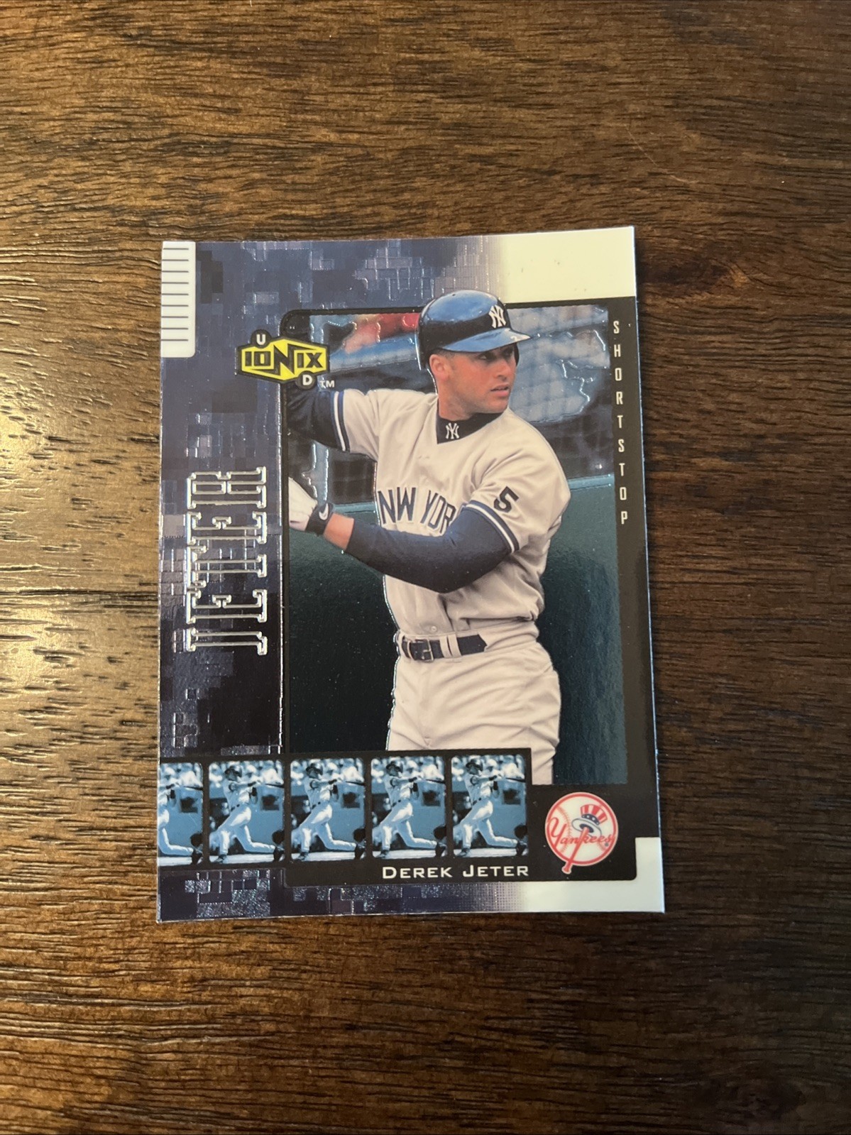 2000 Upper Deck Ionix - Derek Jeter #60 New York Yankees MLB Baseball HOF Card