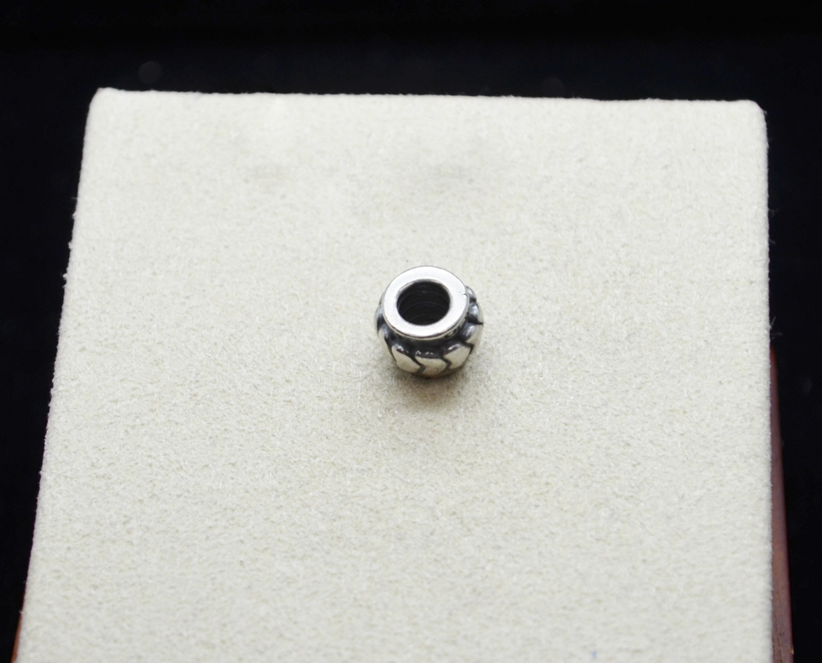 Sterling Silver Pretty Heart Pattern Bead Charm /… - image 2