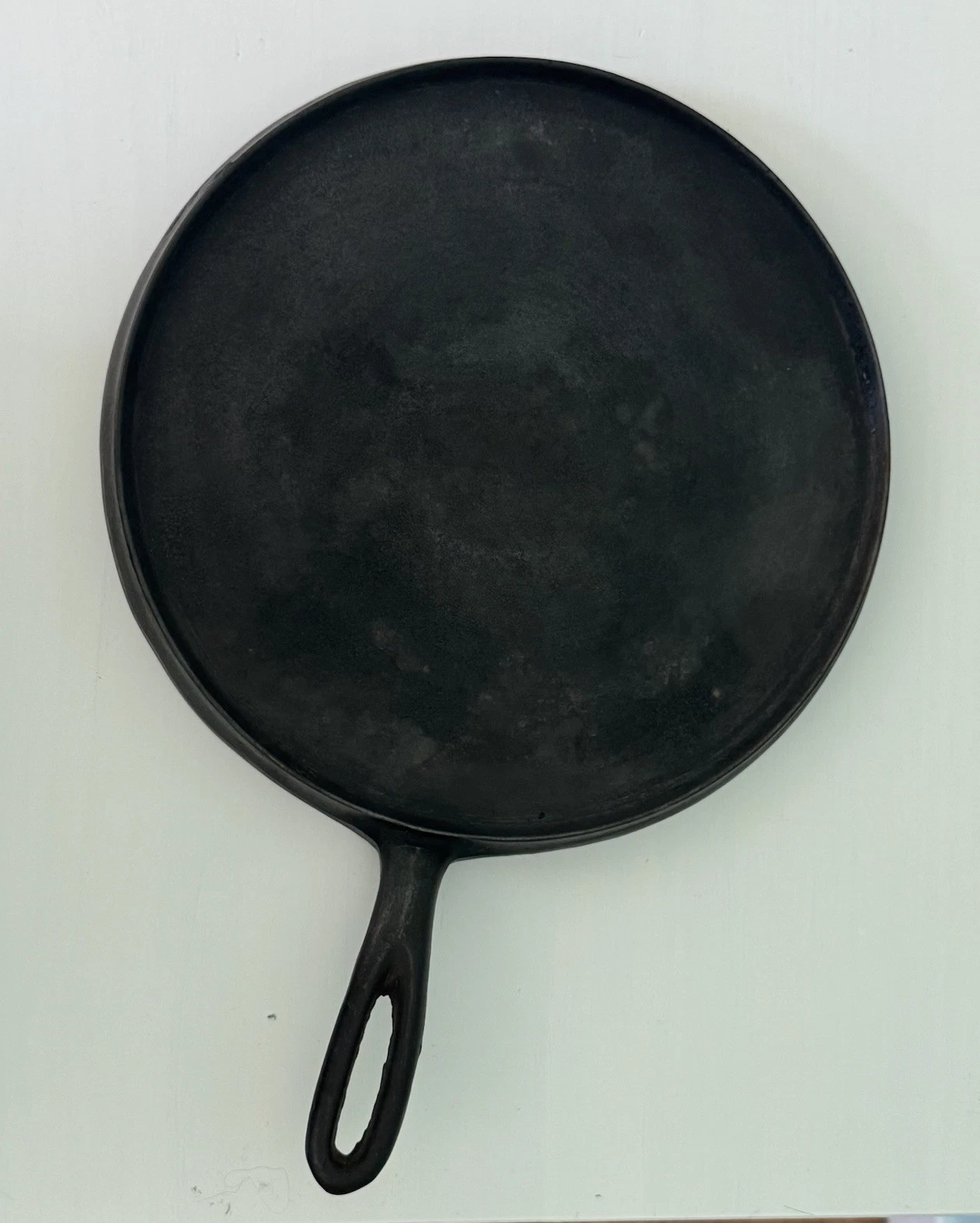 FAVORITE PIQUA WARE No.9 Cast Iron Griddle Smiley Logo