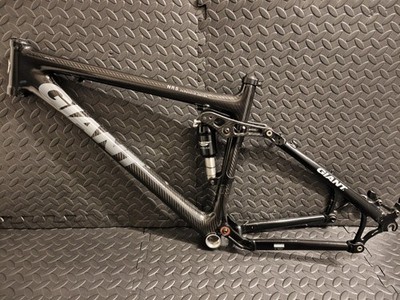 Giant NRS Composite Series Carbon Frame Full Suspension Retro | eBay