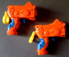 2 GREENBRIER INTERNATIONAL Single Shot Foam Dart Blaster Toy Guns with 10 Darts