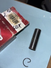 OEM Briggs Stratton  Craftsman 499423 Piston/STD Pin Replaces 555520 499423 (BS3